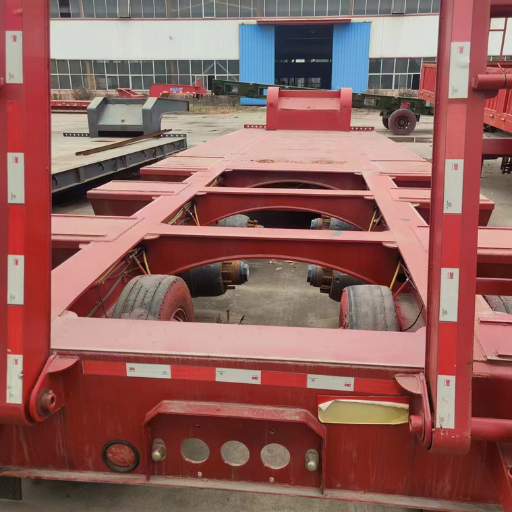 Low-bed semi trailer