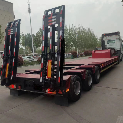 Low-bed semi trailer