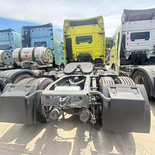 SHACMAN M3000 6×4 tractor truck