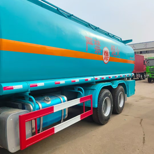 Sinotruk HOWO 340 6×4 Fuel Tanker Truck (2)