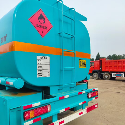 Sinotruk HOWO 371 6×4 Fuel Tanker Truck