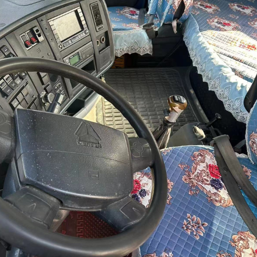Sinotruk HOWO T7H 440 6×4 tractor truck