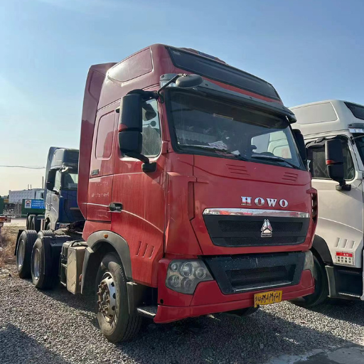 Sinotruk HOWO T7H 440 6×4 tractor truck (3)