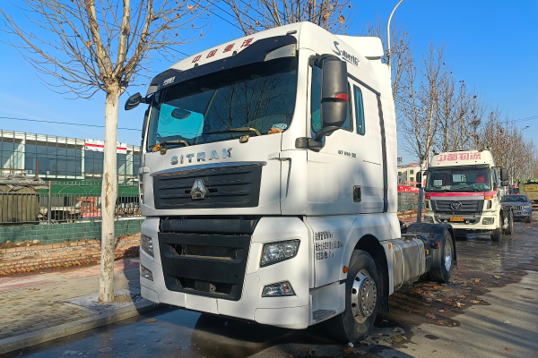 4×2 Tractor Trucks