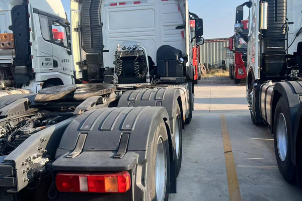 6×4 Tractor Truck
